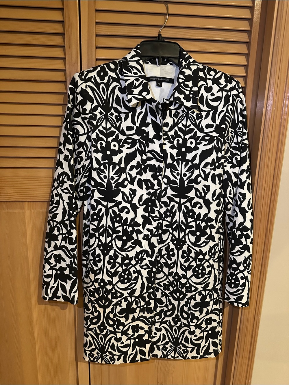 Black and White Patterned Mac Coat